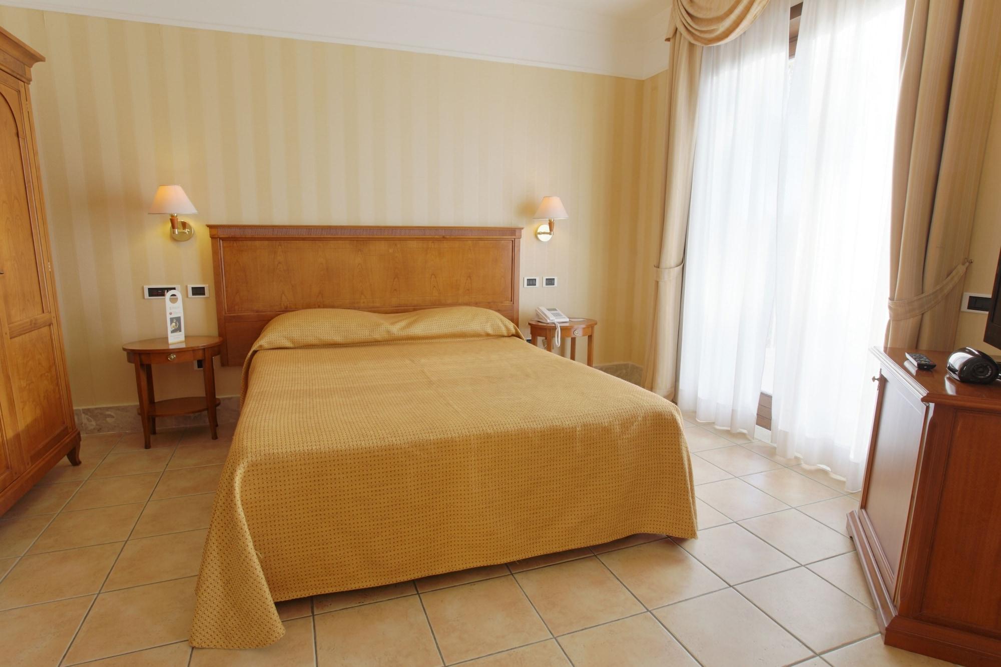 Dioscuri Bay Palace San Leone Kültér fotó