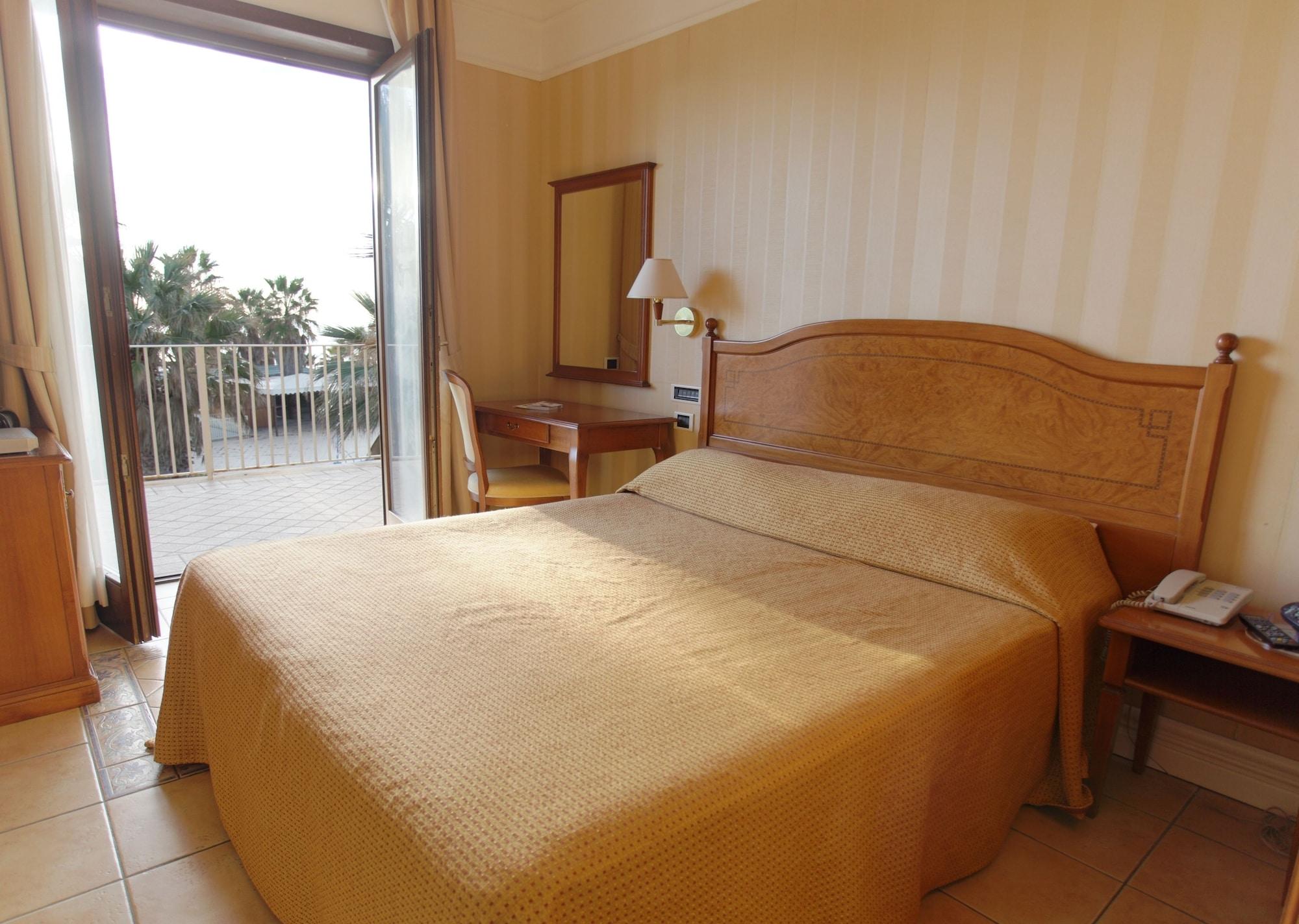 Dioscuri Bay Palace San Leone Kültér fotó