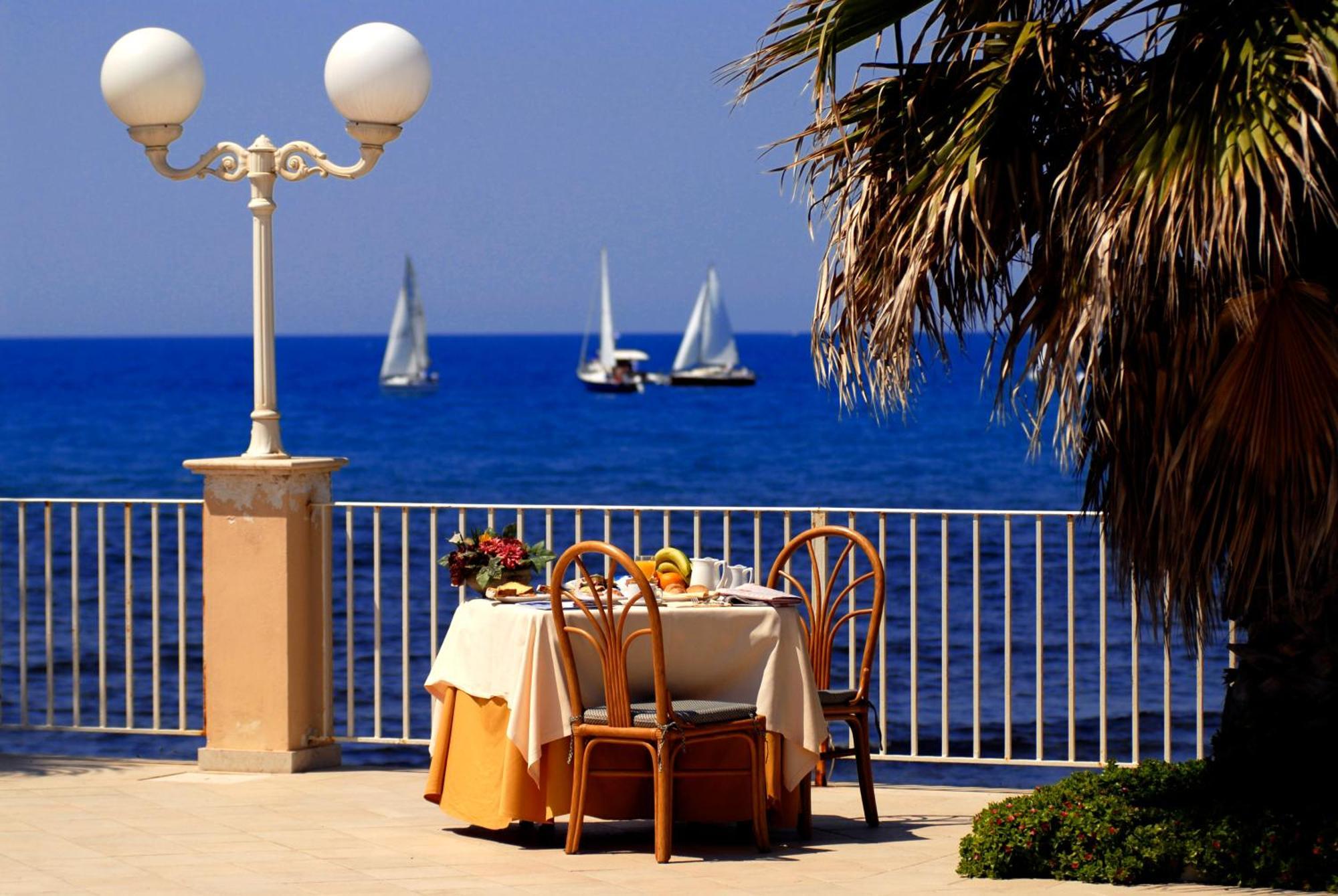 Dioscuri Bay Palace San Leone Kültér fotó