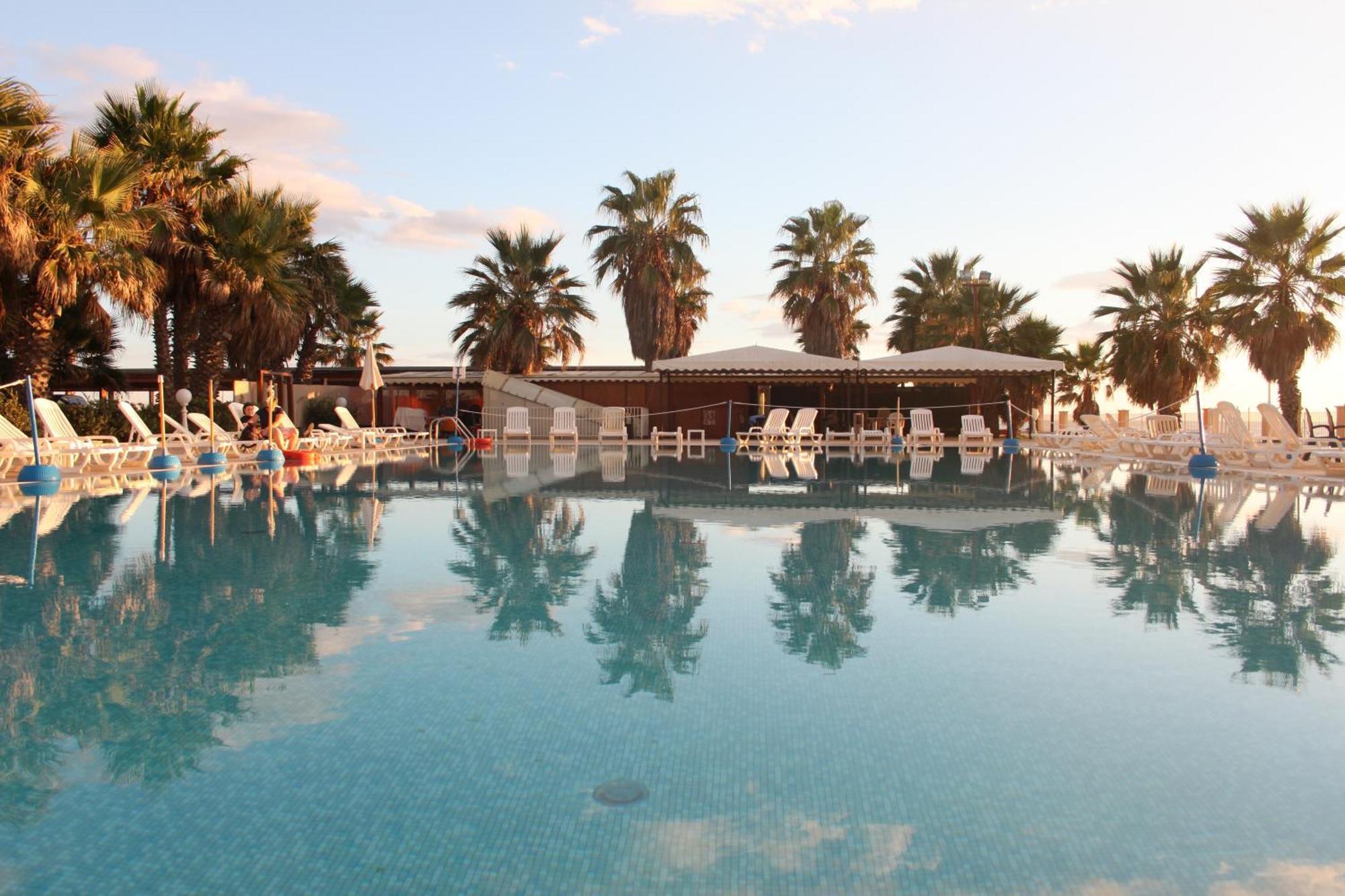 Dioscuri Bay Palace San Leone Kültér fotó