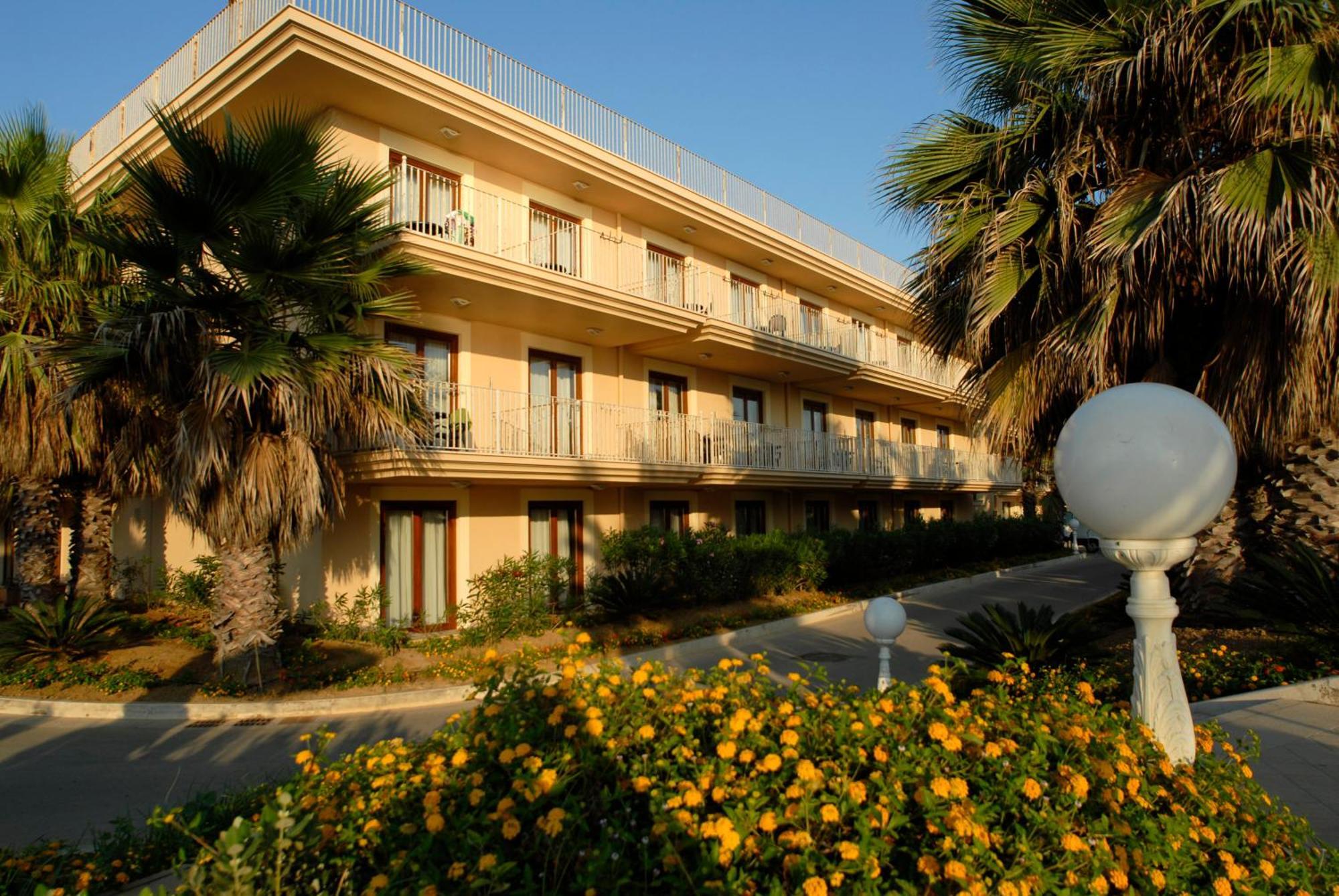 Dioscuri Bay Palace San Leone Kültér fotó